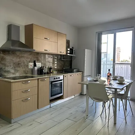 Apartament Modern Msida - Near Waterfront & Marina *