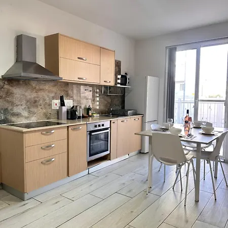 Modern Msida - Near Waterfront & Marina Santa Vennera